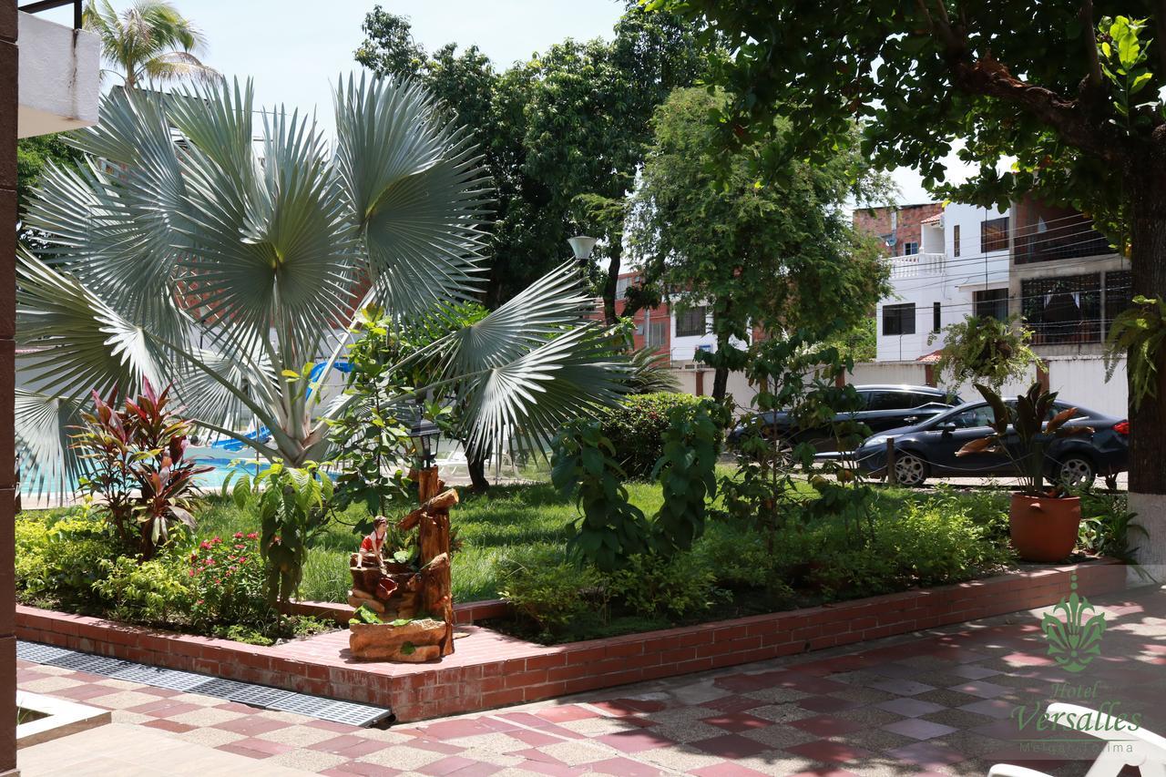 Hotel Restaurante Versalles Melgar Exterior photo